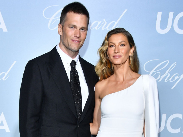 tom brady celebrates moms in his life with a mother s day tribute