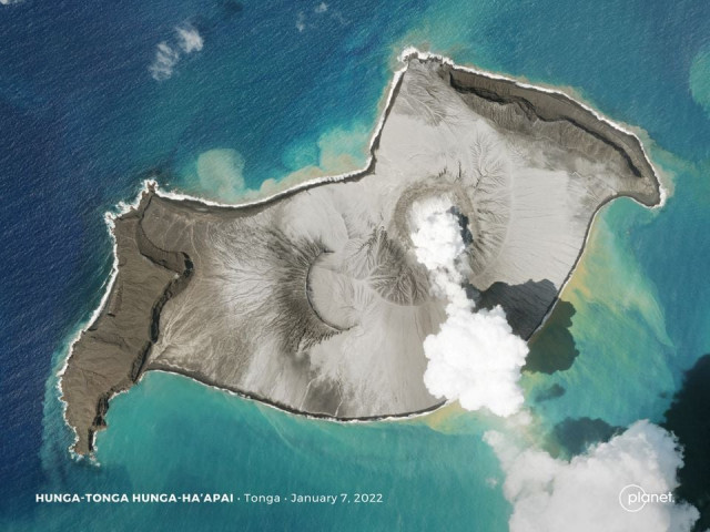a planet skysat image shows a plume of smoke rising from the underwater volcano hunga tonga hunga ha apai days before its eruption on january 15 in hunga tonga hunga ha apai tonga january 07 2022 photo reuters a planet skysat image shows a plume of smoke rising from the underwater volcano hunga tonga hunga ha apai days before its eruption on january 15 in hunga tonga hunga ha apai tonga january 07 2022 photo reuters