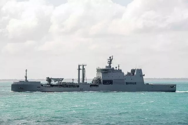 new zealand ship arrives with water for parched tonga new zealand ship arrives with water for parched tonga