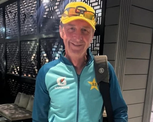 australian curator tony hemming photo pcb