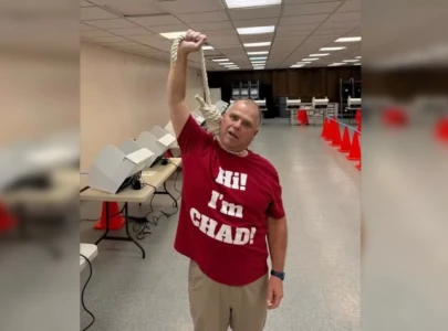 kentucky county clerk responds to backlash over controversial noose photo kentucky county clerk responds to backlash over controversial noose photo