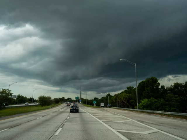 tornado crosses i 75 near fort lauderdale as hurricane milton approaches tornado crosses i 75 near fort lauderdale as hurricane milton approaches