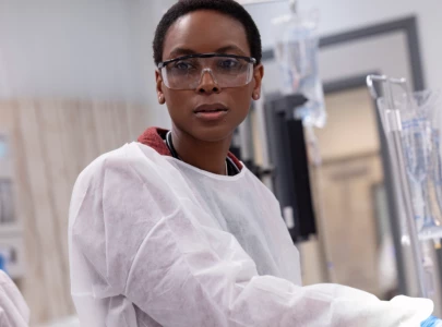 tracy ifeachor joins the pitt cast at 2026 sag actor awards after dr collins exit tracy ifeachor joins the pitt cast at 2026 sag actor awards after dr collins exit