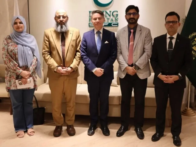 Pakistan seeks more investment, trade with Portugal