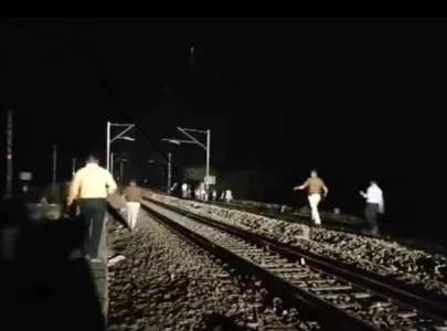eleven dead in indian rail accident after panic deboarding