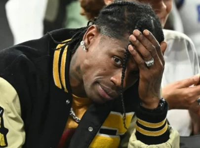 travis scott s fan suffers seizure after alleged fly kick by security at chaotic melbourne concert