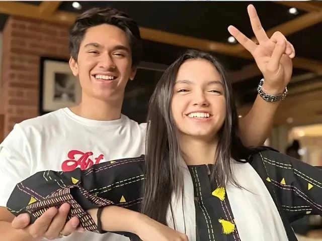 samar praised aina s maturity noting it helps build trust on and off the set photo file samar praised aina s maturity noting it helps build trust on and off the set photo file