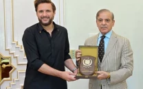 shahid afridi meets pm shehbaz lauds armed forces success