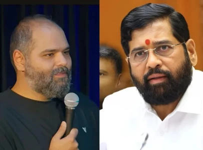 mob ransacks mumbai comedy club after comedian kunal kamra mocks state leader