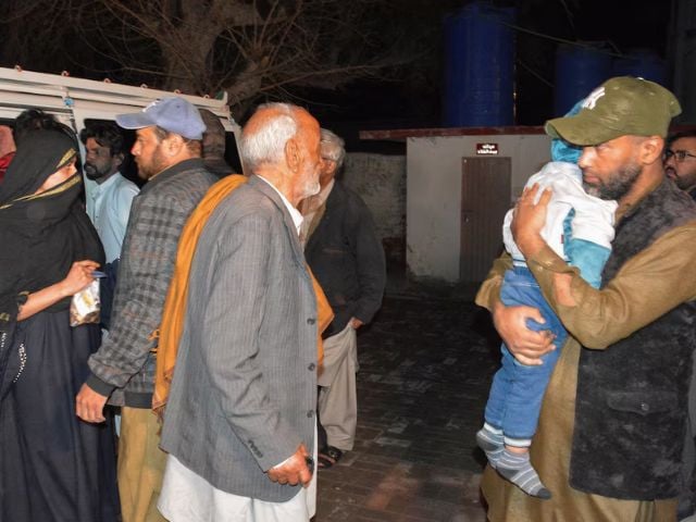 passengers who were rescued from a train after it was attacked by separatist militants arrive at the railway station in quetta balochistan pakistan march 12 2025 reuters