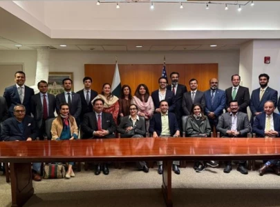 pakistan delegation reaches uk after successful talks in us