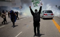 clashes escalate in los angeles after trump sends in national guard clashes escalate in los angeles after trump sends in national guard