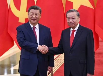 trump says xi s vietnam trip meant to screw us