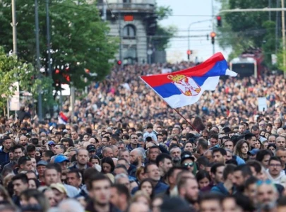 serbian police clash with protesters demanding snap polls serbian police clash with protesters demanding snap polls
