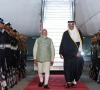 qatar amir s state visit begins with personal reception by pm modi