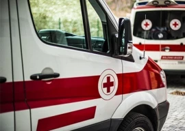 three injured as building tilts