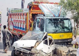 six injured as oil tanker loses control in karachi six injured as oil tanker loses control in karachi