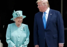 donald trump labelled very rude by queen elizabeth ii claims new biography