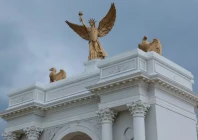 a model of us president donald trump s proposed triumphal arch on the final day of the great american state fair on the national mall in washington dc us july 10 2026 photo reuters