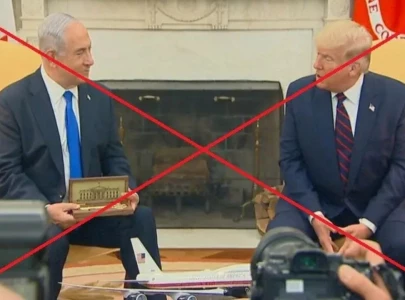 fact check viral video of donald trump presenting netanyahu with white house keys is old from 2020