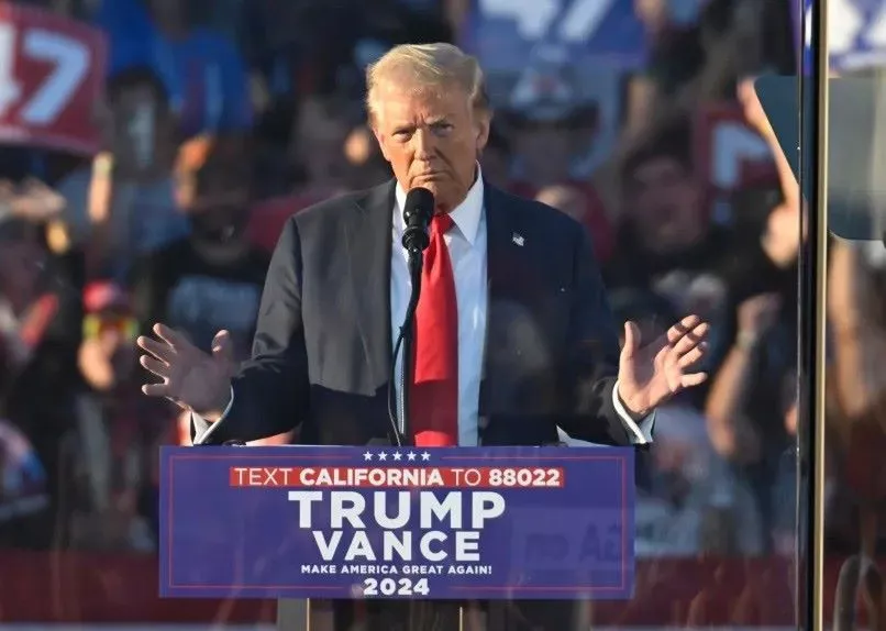 donald trump appearing at coachella on saturday when cops say a third assassination attempt was thwarted photo usa today donald trump appearing at coachella on saturday when cops say a third assassination attempt was thwarted photo usa today