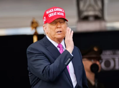 trump s distraction methods fall flat against epstein uproar