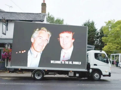 nyt probe digs out trump epstein close relationship