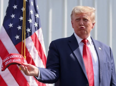 trump slams rivals as he meets netanyahu in florida