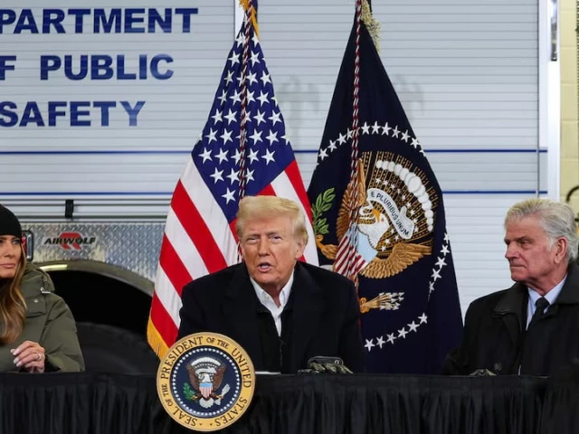 us president donald trump speaks flanked by first lady melania trump and franklin graham president of samaritan s purse during a disaster briefing at a hanger as he visits to assess recovery efforts and tour areas devastated by hurricane helene at asheville regional airport in asheville photo reuters us president donald trump speaks flanked by first lady melania trump and franklin graham president of samaritan s purse during a disaster briefing at a hanger as he visits to assess recovery efforts and tour areas devastated by hurricane helene at asheville regional airport in asheville photo reuters