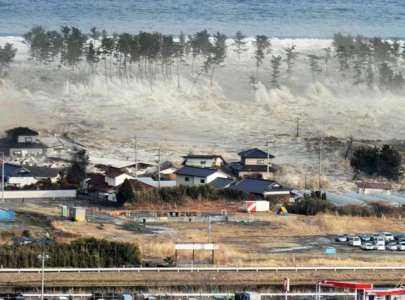 mass panic in hawaii as tsunami sirens blare trump breaks silence on massive quake mass panic in hawaii as tsunami sirens blare trump breaks silence on massive quake