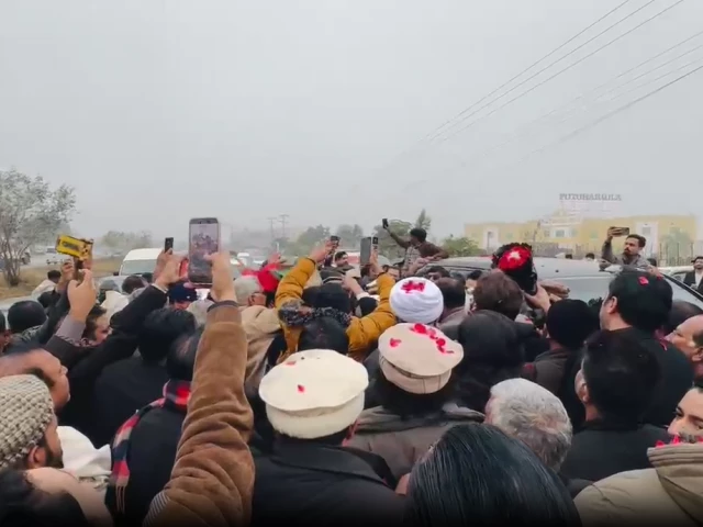 ttap convoy reached gujar khan where it received a formal welcome screengrab ttap convoy reached gujar khan where it received a formal welcome screengrab