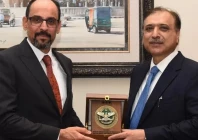 t rkiye s national intelligence organisation chief ibrahim kalin with inter services intelligence chief lt gen muhammad asim malik anadolu agency