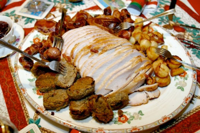 city warms to thanksgiving city warms to thanksgiving