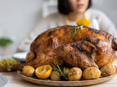 turkey cooking tips for thanksgiving chefs discuss roasting smoking and deep frying methods
