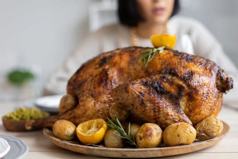 larger turkeys often lack flavor and dry out during long cooking times photo pexels