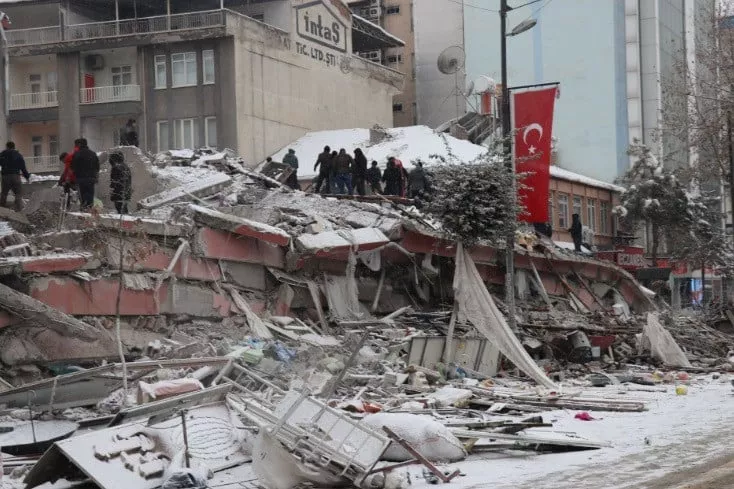 pakistan extends support to turkiye syria after deadly quake pakistan extends support to turkiye syria after deadly quake