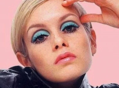 blue eyeshadow across time how the iconic makeup look refuses to fade blue eyeshadow across time how the iconic makeup look refuses to fade