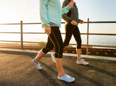 6 ways to boost heart health while walking