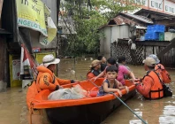 typhoon kalmaegi flooded swathes of the central philippines on tuesday photo afp typhoon kalmaegi flooded swathes of the central philippines on tuesday photo afp