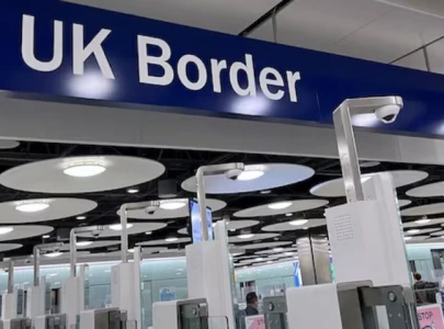 uk imposes online entry permit on europeans uk imposes online entry permit on europeans