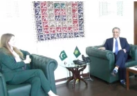 minister meets british dhc for students visas