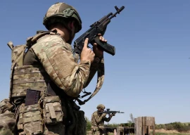 putin warns western troops in ukraine would be targeted by moscow