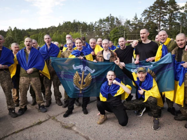 ukrainian prisoners of war pows are seen after a swap amid russia s attack on ukraine at an unknown location in ukraine in this handout picture released may 23 2025 photo reuters ukrainian prisoners of war pows are seen after a swap amid russia s attack on ukraine at an unknown location in ukraine in this handout picture released may 23 2025 photo reuters