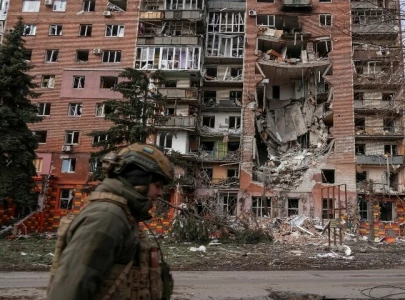 trump threatens new sanctions and tariffs on russia over ukraine attacks