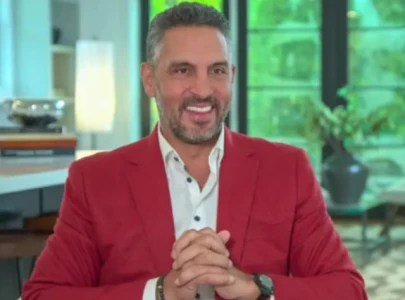 netflix cancels mauricio umansky s buying beverly hills after two seasons netflix cancels mauricio umansky s buying beverly hills after two seasons