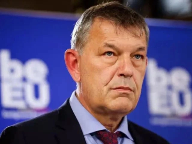 UNRWA chief seeks probe into killing of hundreds of staff in Gaza UNRWA chief seeks probe into killing of hundreds of staff in Gaza