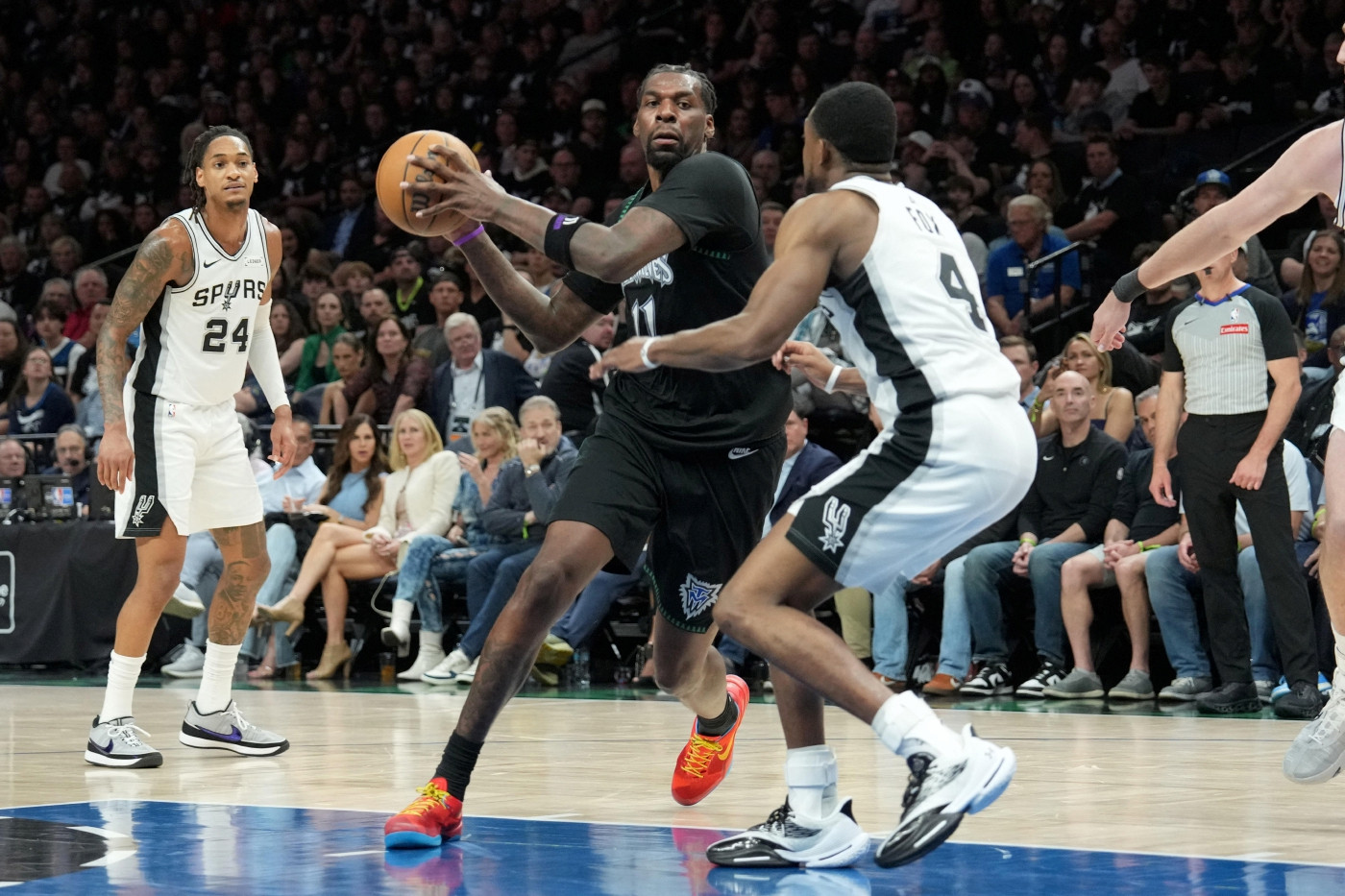 Spurs advance to Western Conference finals as Pistons force game seven