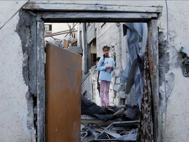 palestinians inspect the site of an israeli strike on a house in khan younis reuters palestinians inspect the site of an israeli strike on a house in khan younis reuters