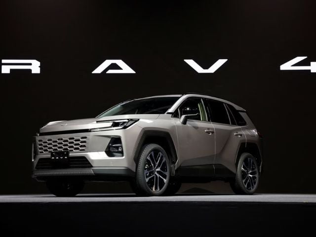Toyota unveils sixth-generation RAV4 worldwide | The Express Tribune