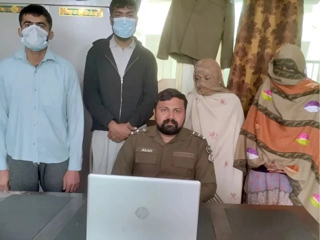 gang behind fake marriage and robbery arrested in lahore gang behind fake marriage and robbery arrested in lahore